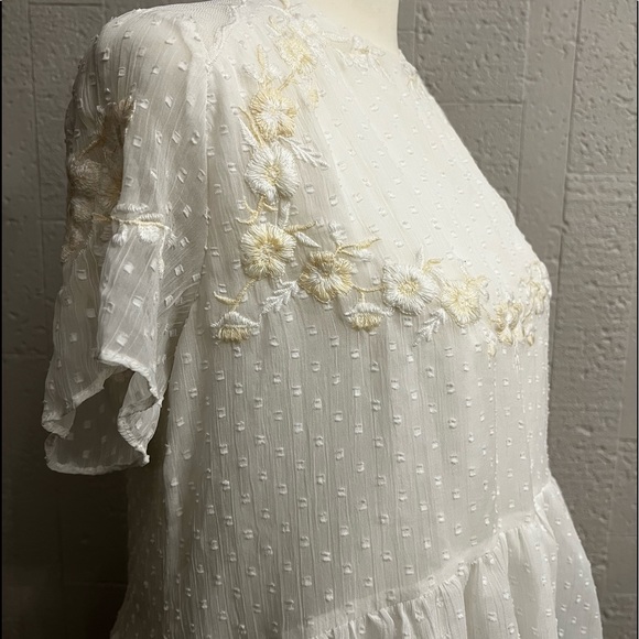 medium blouse - Picture 5 of 9